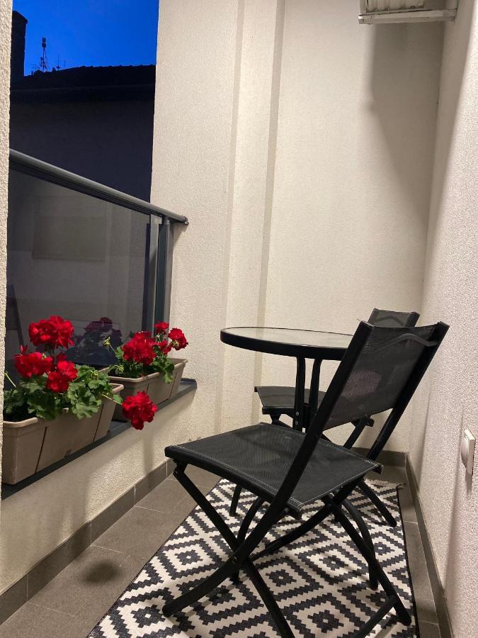 Family Home Nis , Free Parking Buitenkant foto